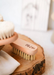 The Mia MIA0003 Tırnak Fırçası Tampiko Otundan