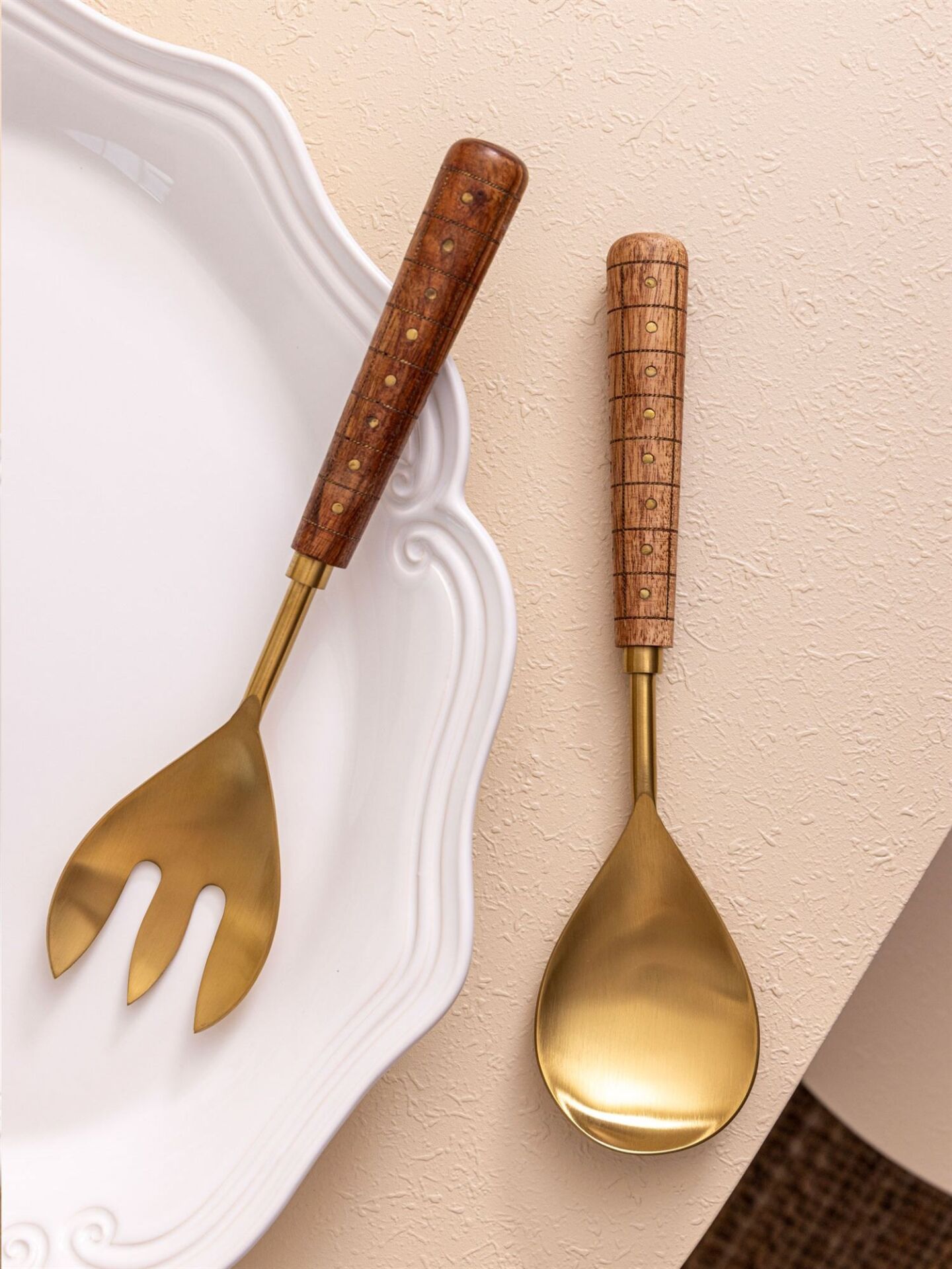 The Mia CKB0270 Wood Salata Servis Takımı 2 Parça Gold