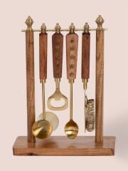 The Mia CKB0280 Wood Standlı Kokteyl Hazırlama Takımı 4 Parça Gold