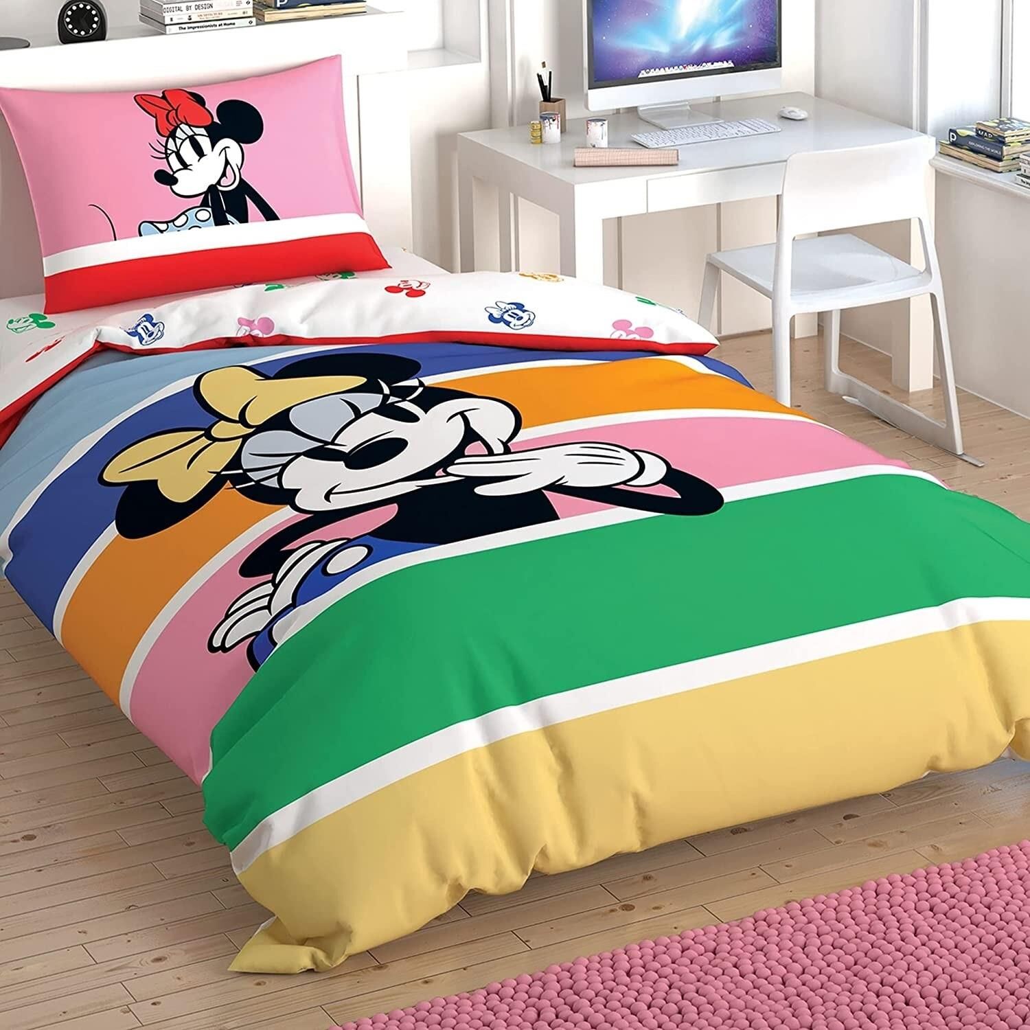Taç Lisanslı Minnie Mouse Rainbow Nevresim Takımı Tek Kişilik