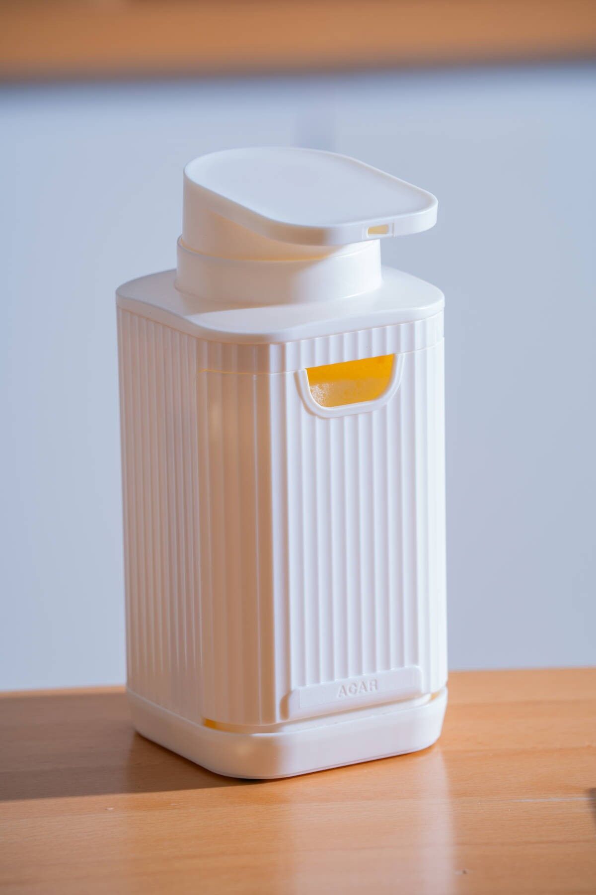 Acar 9255 Snoppy Sünger Hazneli Sıvı Sabunluk White - 19 Cm