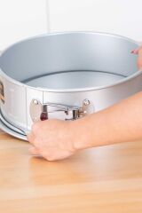 Acar 5778 Aliminyum Yuvarlak Kelepçeli Kek Kalıbı 28,5x24x9,5 Cm