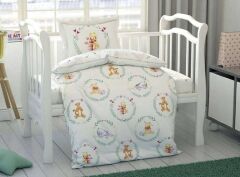 Taç Lisanslı Winnie The Pooh Friends Bebek Nevresim Takımı