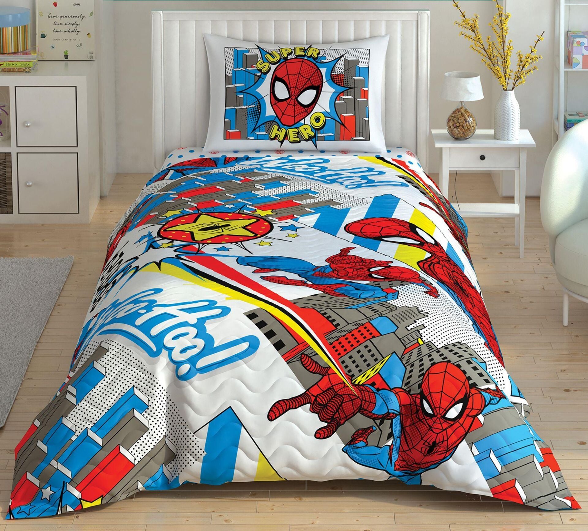 Taç Spiderman Hero 4 Mevsim Complete Set Tek Kişilik