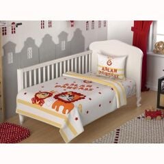 Taç Lisanslı Galatasaray Aslan Parçası Bebek Pike Takımı