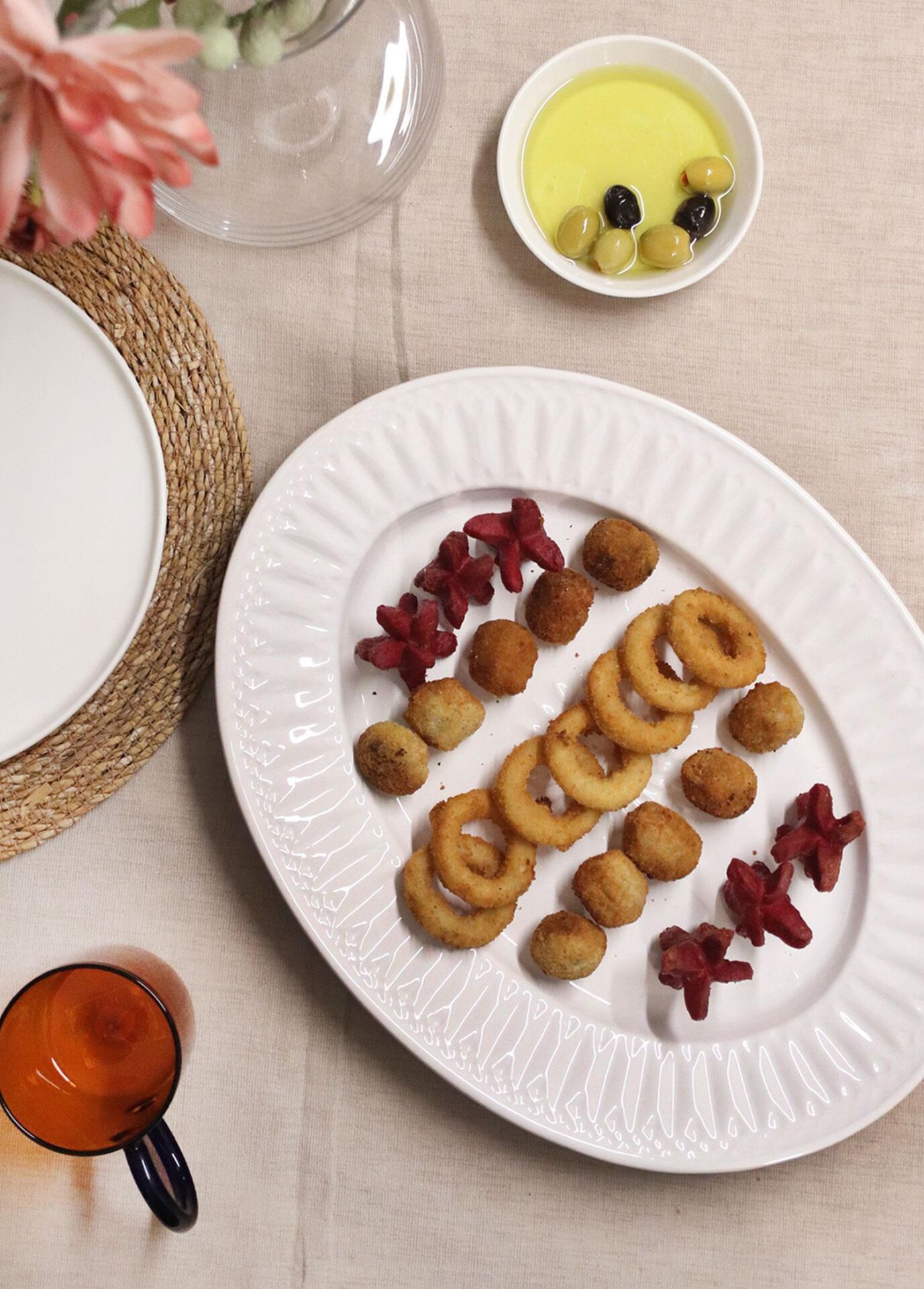 The Mia GRD0004 Grande Servis Tabağı Beyaz 50x37 Cm