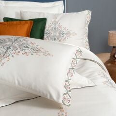 Sarev Umay V1 Bej Saten Nevresim Takımı Çift Kişilik