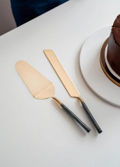 The Mia CKB189 Dark Pasta Servis Takımı 2 Parça Gold